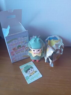 Hacipupu Snuggle with You Series Vinyl Plush Grumpy Crocodile Figure